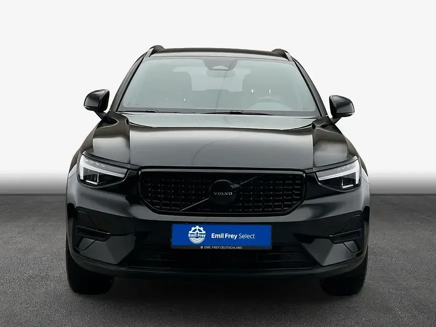 Gebraucht Volvo XC40 Plus 163 PS (119 kW) 2025 Onyx schwarzmetallic SUV
