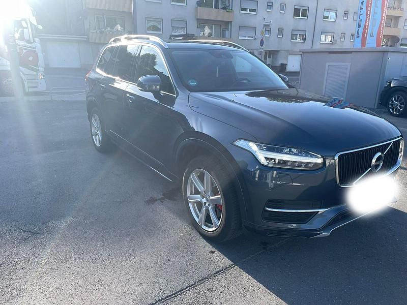 Grau Gebraucht 2019 Volvo XC90 Momentum SUV | 29.999 € (Fairer Preis) - Bild 1/4