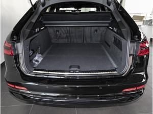 Gebraucht Audi A6 S-Line 204 PS (150 kW) 2024 Schwarz (mythosschwarz metallic) Kombi