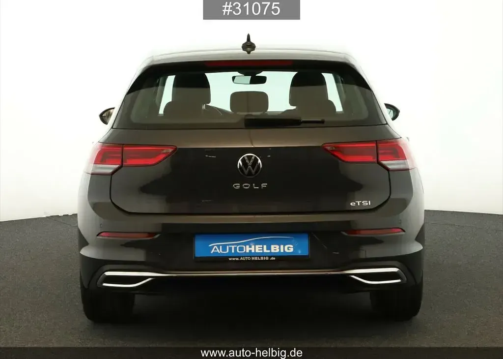 Usata VW Golf VIII Style 150 CV (110 kW) 2024 Grigio Berlina