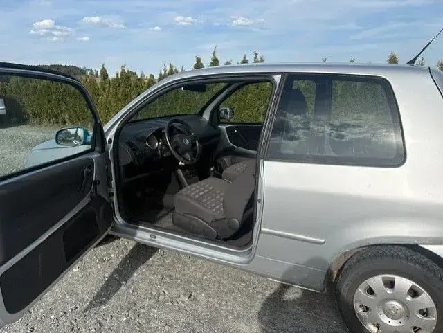 Gebraucht VW Lupo 50 PS (36 kW) 2004 Silber Kleinwagen