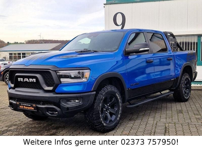 Gebraucht Dodge Ram 401 PS (294 kW) 2023 Blau Pickup