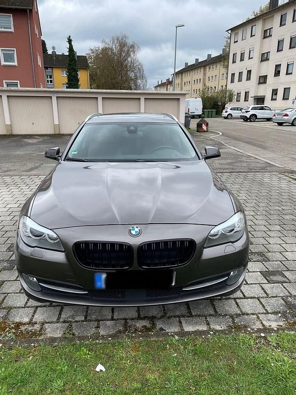 Gebraucht BMW 535 313 PS (230 kW) 2012 Braun Kombi