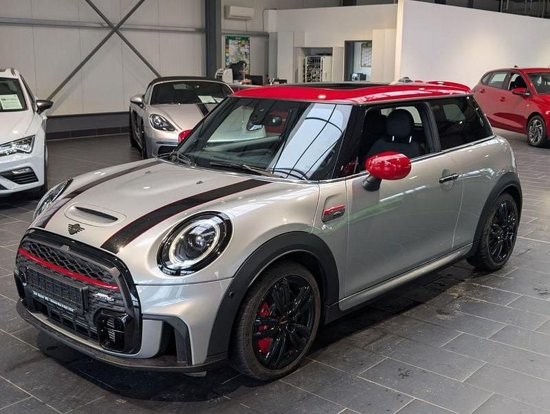 Gebraucht Mini John Cooper Works 231 PS (169 kW) 2023 Silber Kleinwagen
