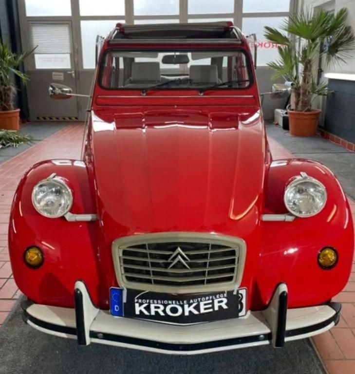 Rot Gebraucht 1989 Citroën 2CV Limousine | 10.000 € - Bild 1/4