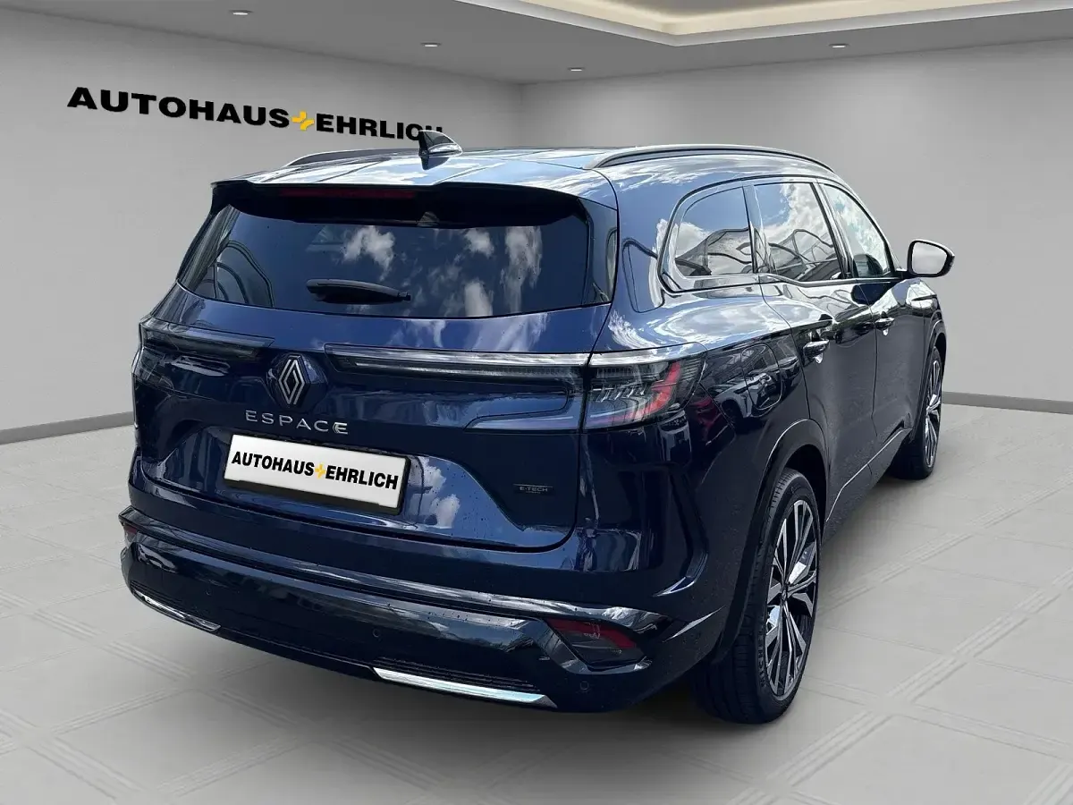Gebraucht Renault Espace Iconic 131 PS (96 kW) 2024 Blau Van / Kleinbus