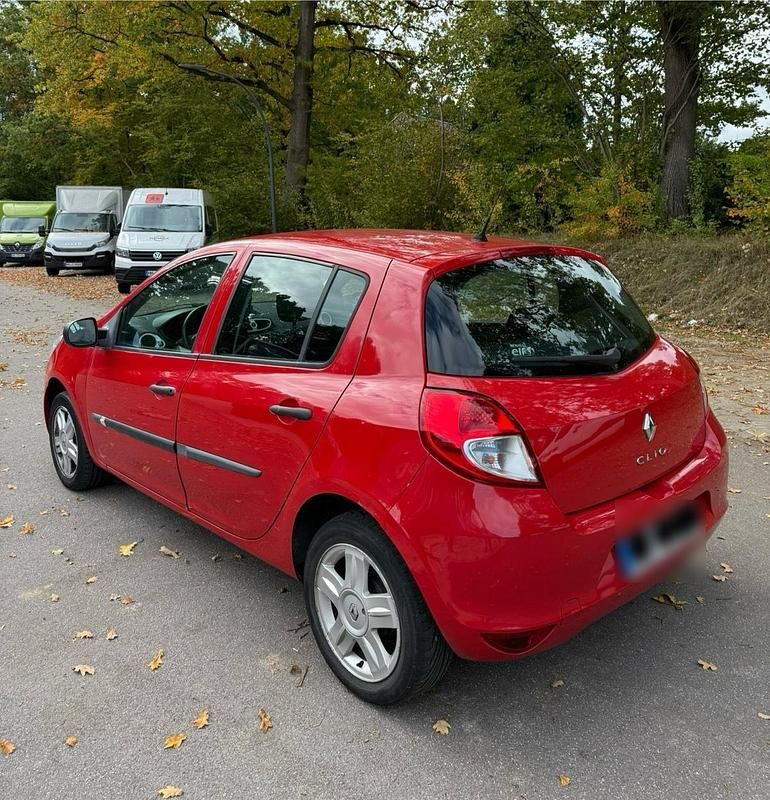 Gebraucht Renault Clio IV 75 PS (55 kW) 2012 Rot Kleinwagen