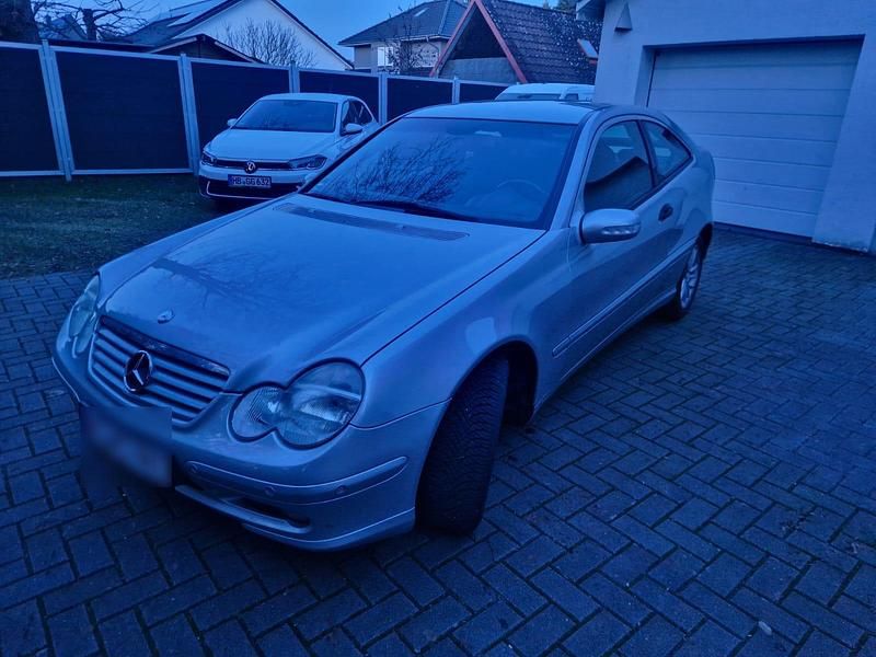 Gebraucht Mercedes C200 163 PS (119 kW) 2003 Silber Coupé