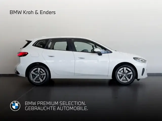 Gebraucht BMW 218 Active Tourer Sport Line 150 PS (110 kW) 2023 Alpinweiss iii Van / Kleinbus