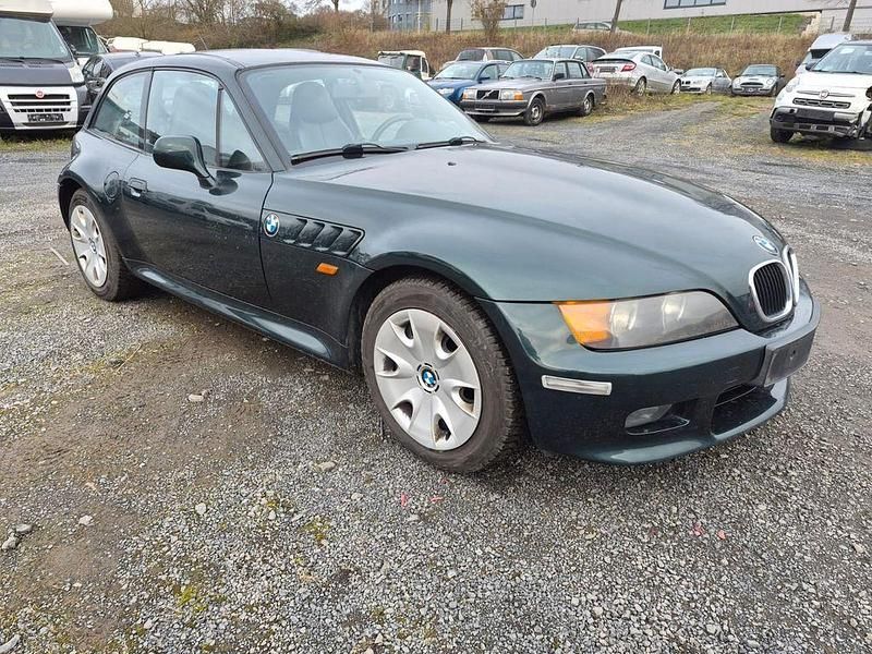 Grün Gebraucht 1999 BMW Z3 Sport Line Coupé | 9.900 € - Bild 1/4