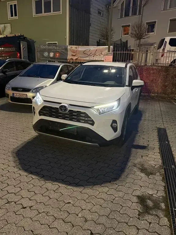 Gebraucht Toyota RAV4 Comfort 218 PS (160 kW) 2019 Weiß SUV