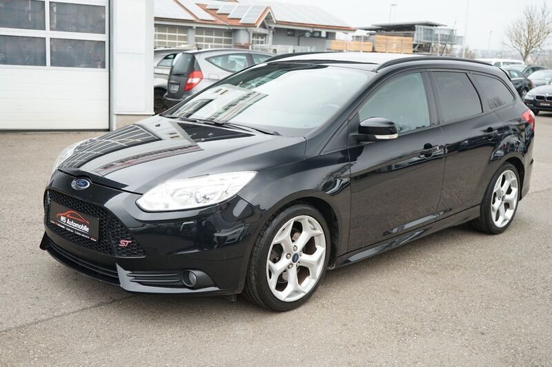 Schwarz Gebraucht 2012 Ford Focus ST Kombi | 7.500 € (Superpreis) - Bild 1/4