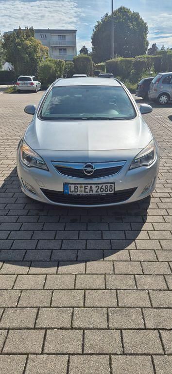 Silber Gebraucht 2011 Opel Astra Sport Kombi | 3.500 € (Fairer Preis) - Bild 1/4