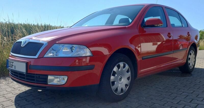 Rot Gebraucht 2006 Skoda Octavia Limousine | 2.800 € (Fairer Preis) - Bild 1/4