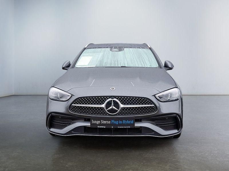 Gebraucht Mercedes C300 AMG 265 PS (194 kW) 2025 Grau Limousine