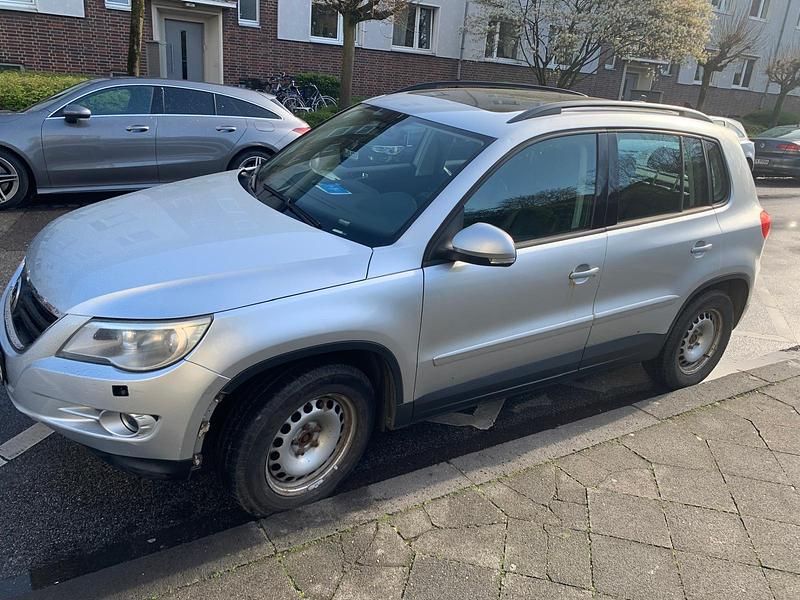 Gebraucht VW Tiguan 140 PS (102 kW) 2007 Silber SUV