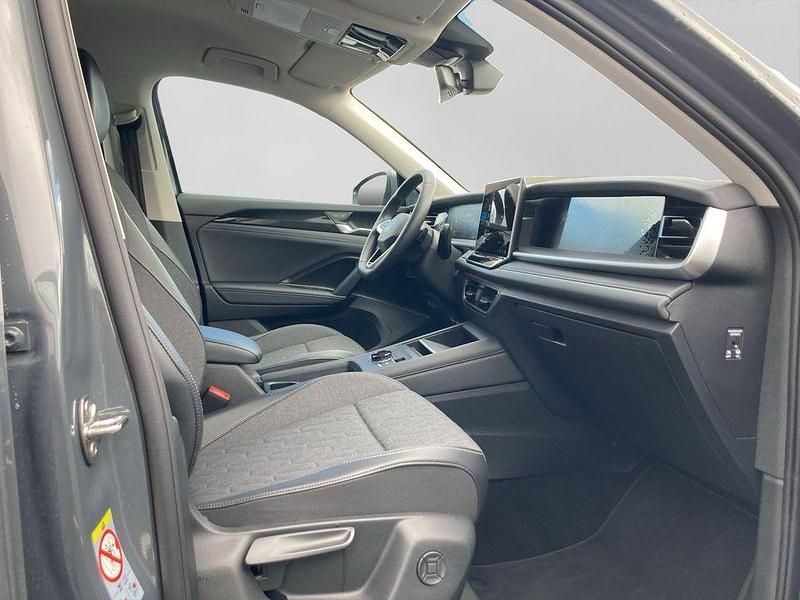 Gebraucht VW Tayron Life 150 PS (110 kW) 2025 Grau SUV