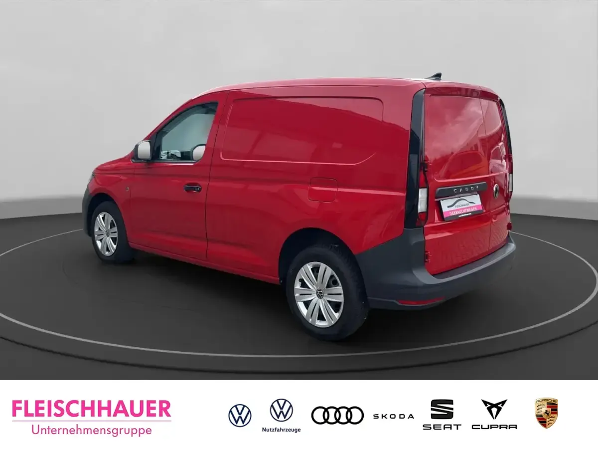 Gebraucht VW Caddy 75 PS (55 kW) 2022 Rot Van / Kleinbus