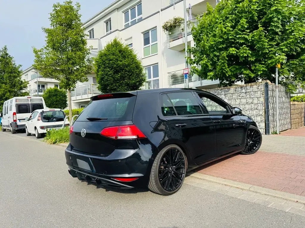 Gebraucht VW Golf VII 140 PS (102 kW) 2013 Schwarz Limousine