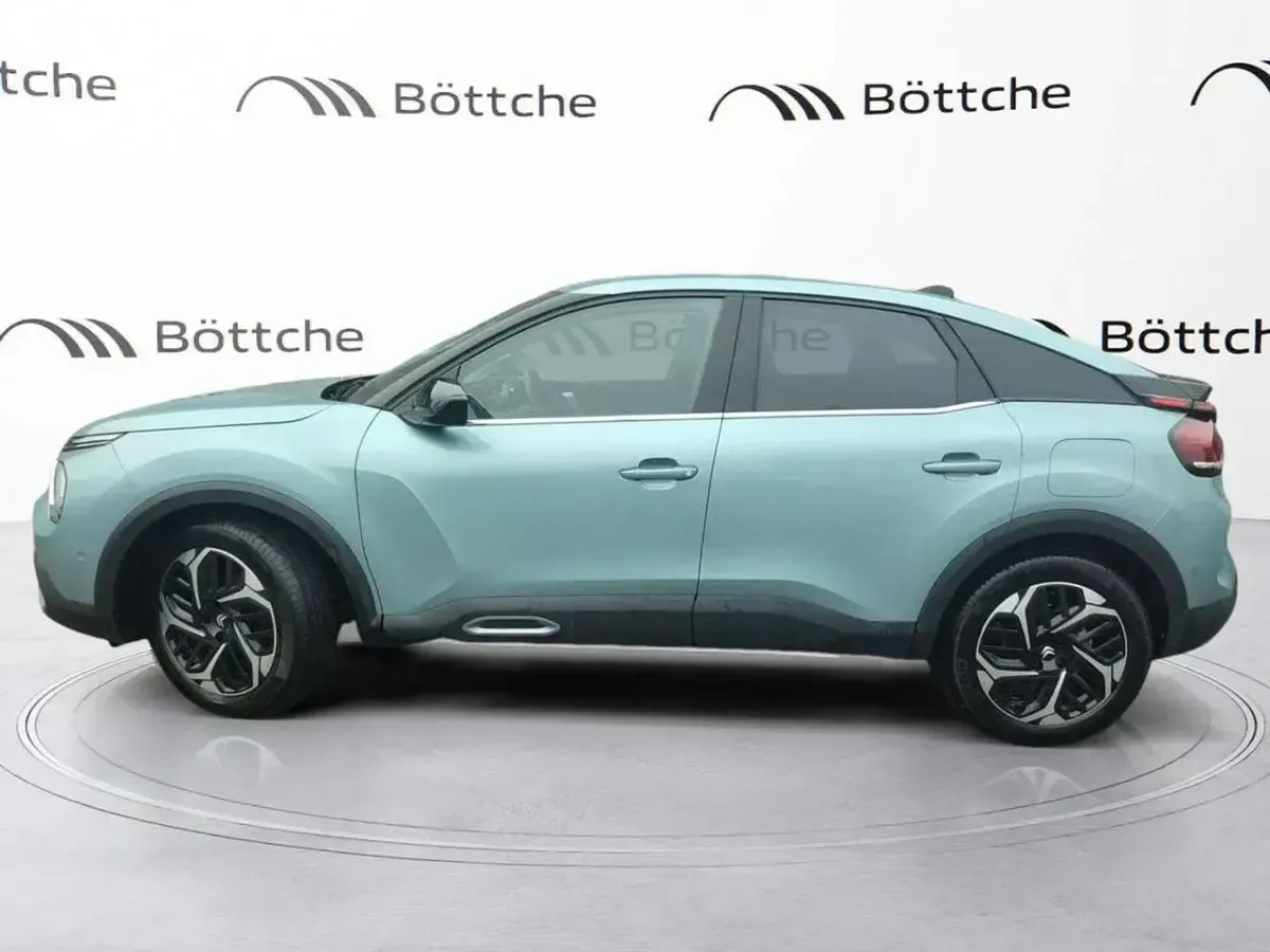 Gebraucht Citroën C4 PureTech 131 PS (96 kW) 2023 Lackierung olbia blau/typ aussenverkleidung metalliclackierung Limousine