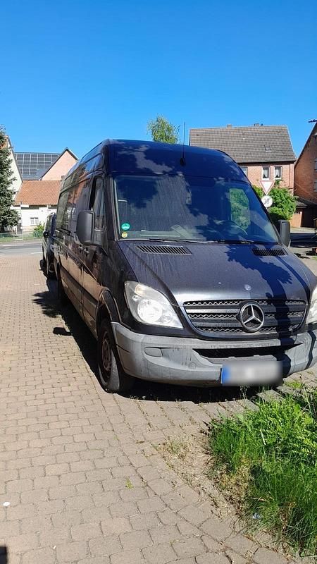 Schwarz Gebraucht 2007 Mercedes Sprinter Van | 4.990 € - Bild 1/3