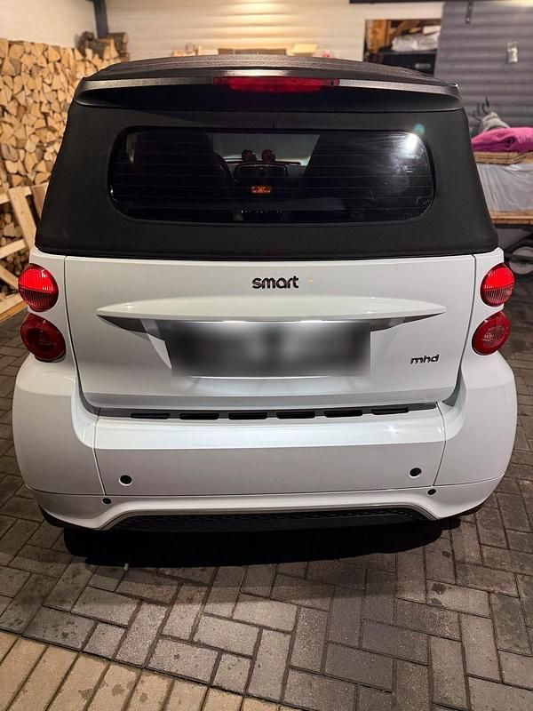 Gebraucht Smart ForTwo Cabrio 71 PS (52 kW) 2014 Weiß Cabrio