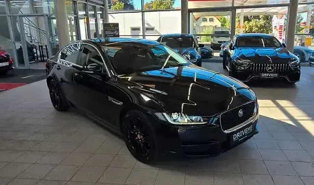 Gebraucht Jaguar XE Prestige 180 PS (132 kW) 2018 Schwarz Limousine