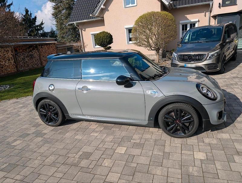 Gebraucht Mini Cooper SD 190 PS (139 kW) 2019 Grau Kleinwagen