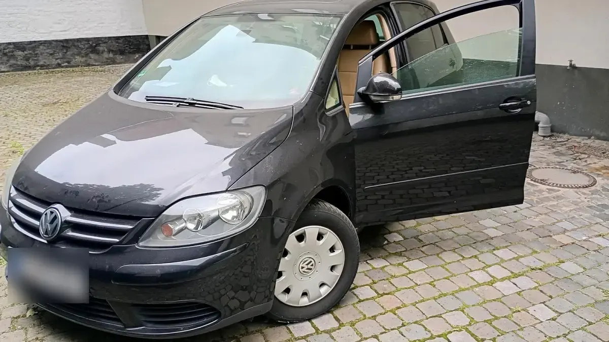Gebraucht VW Golf Plus Comfortline 102 PS (75 kW) 2006 Schwarz Van / Kleinbus