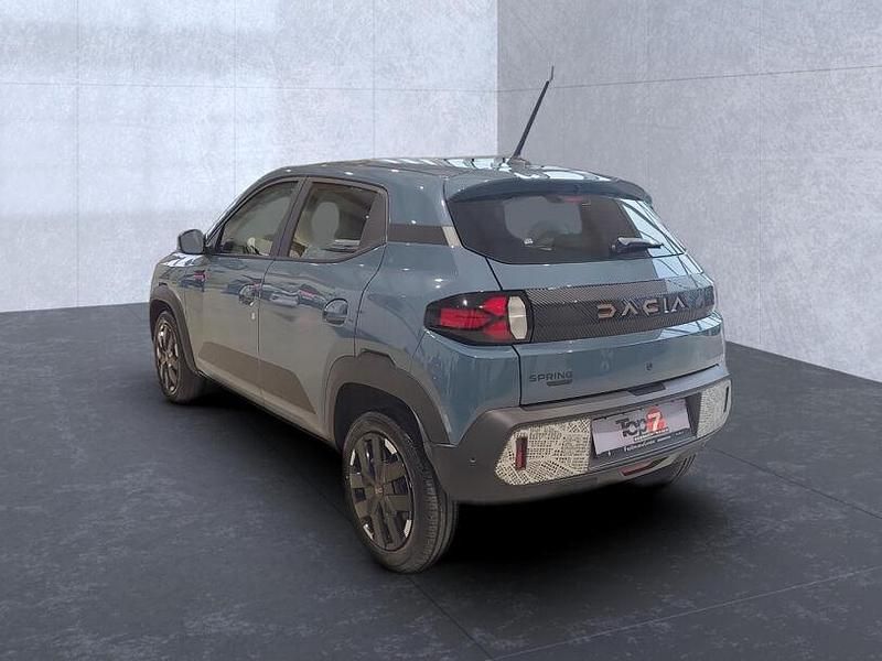 Second-hand Dacia Spring Extreme 47 kW (65 CP) 2025 Albastru Hatchback
