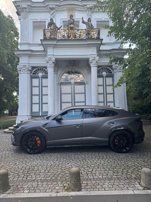 Grau Gebraucht 2022 Lamborghini Urus SUV | 213.000 € (Superpreis) - Bild 1/4
