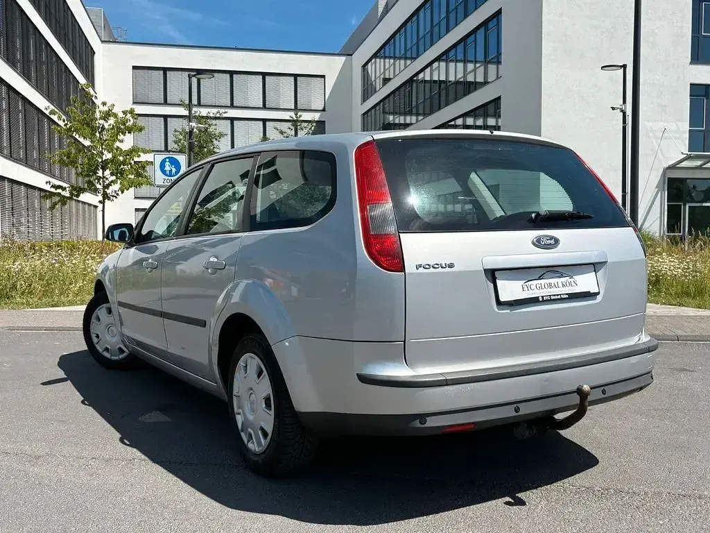 Gebraucht Ford Focus Fun X 101 PS (74 kW) 2007 Silber Limousine
