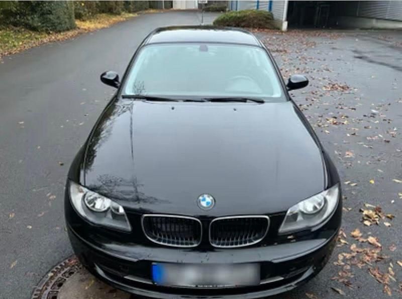 Schwarz Gebraucht 2009 BMW 118 Coupé Coupé | 6.900 € (Fairer Preis) - Bild 1/4
