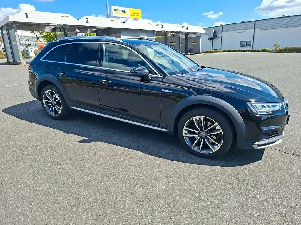 Gebraucht Audi A4 Allroad 163 PS (119 kW) 2017 Schwarz Kombi