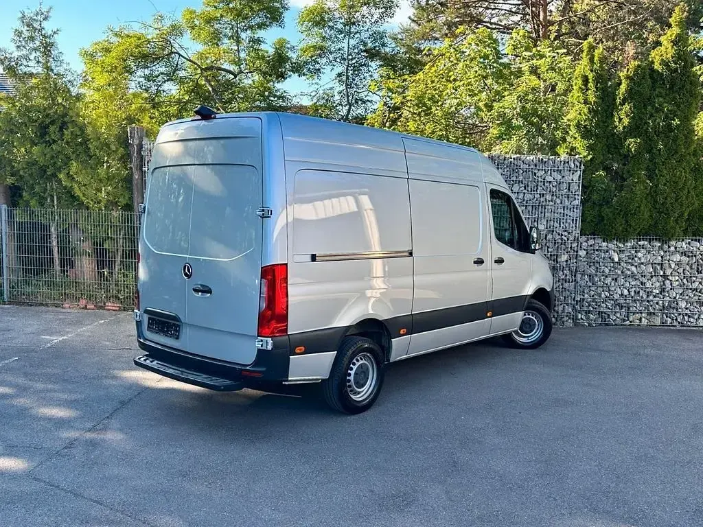 Gebraucht Mercedes Sprinter 190 PS (139 kW) 2020 Silber Van