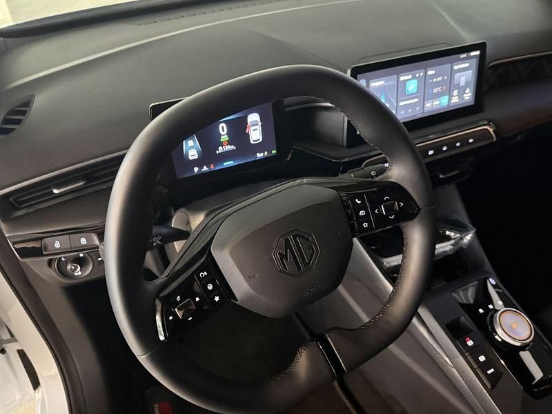 Gebraucht MG MG3 Luxury 194 PS (142 kW) 2024 Weiß Kleinwagen