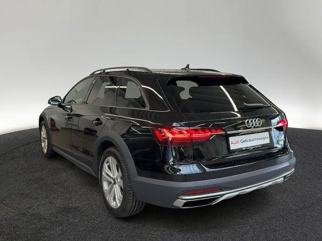 Gebraucht Audi A4 Allroad Ambiente 204 PS (150 kW) 2024 Mythosschwarz metallic Kombi