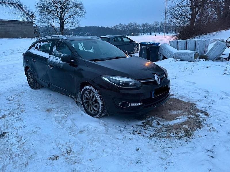 Gebraucht Renault Mégane GrandTour 110 PS (80 kW) 2014 Violet Kombi