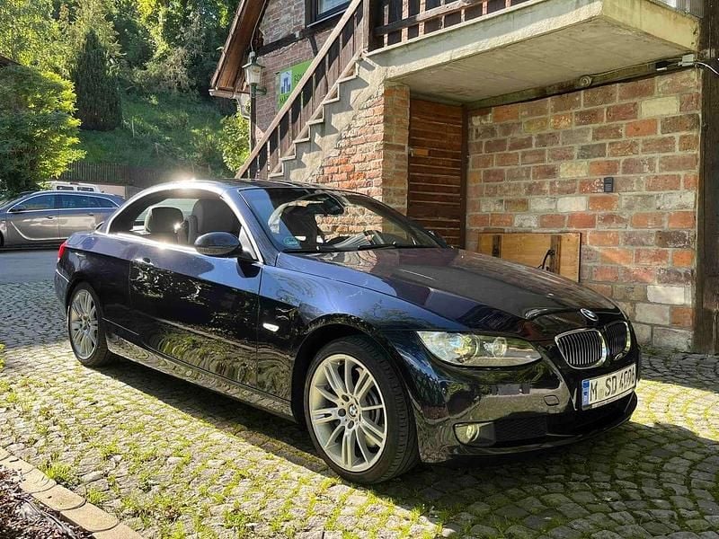 Blau Gebraucht 2008 BMW 330 Cabriolet Cabrio | 14.800 € (Fairer Preis) - Bild 1/4