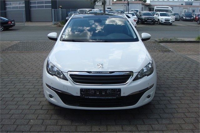 Gebraucht Peugeot 308 Style 131 PS (96 kW) 2016 Weiß Kombi