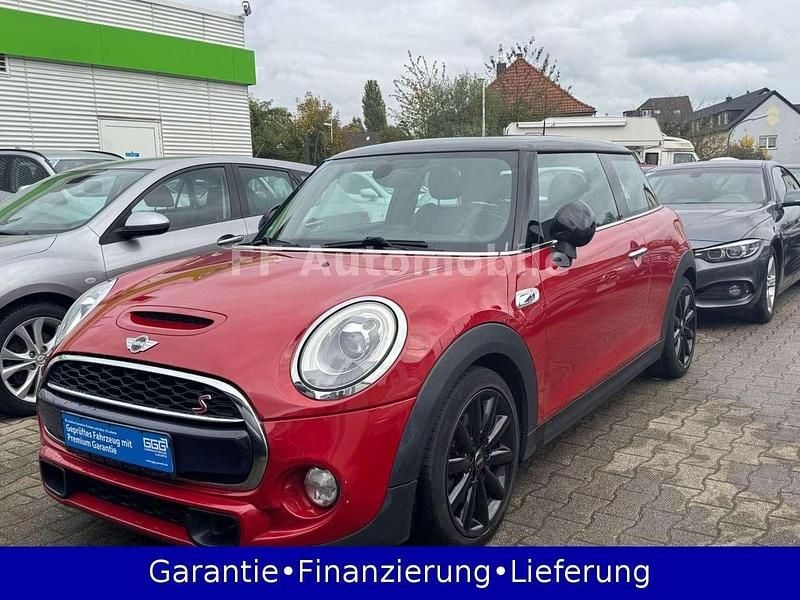 Rot Gebraucht 2014 Mini Cooper S Coupé Coupé | 13.200 € (Guter Preis) - Bild 1/4