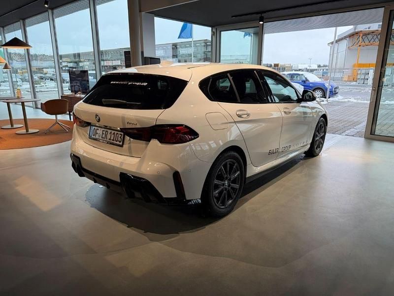 Gebraucht BMW 118 Performance 150 PS (110 kW) 2026 Alpinweiss iii Kleinwagen