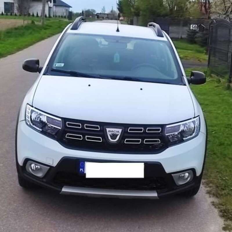 Weiß Gebraucht 2018 Dacia Sandero Stepway Kleinwagen | 4.850 € (Superpreis) - Bild 1/3