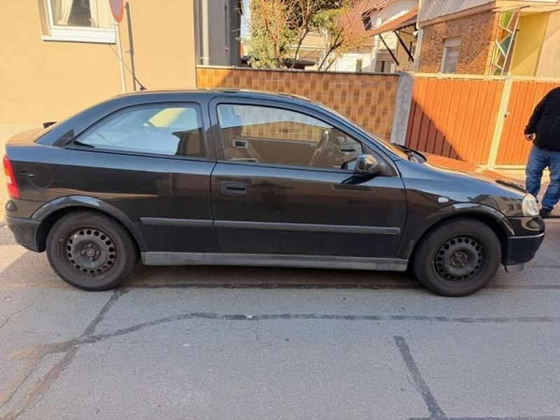 Gebraucht Opel Astra Selection 84 PS (61 kW) 2002 Limousine