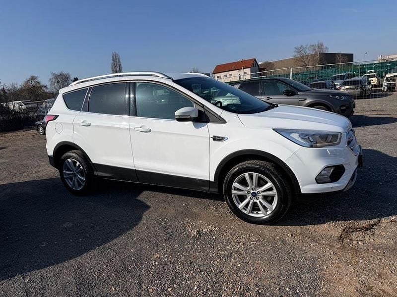 Gebraucht Ford Kuga Cool & Connect 150 PS (110 kW) 2018 Weiß SUV
