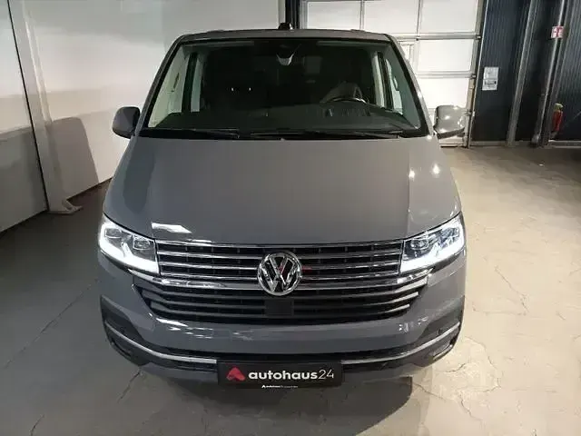 Gebraucht VW Multivan Generation Six 150 PS (110 kW) 2022 Grau Van / Kleinbus