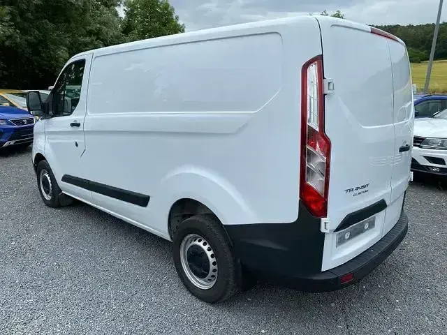Second-hand Ford Transit Custom 107 CP (78 kW) 2019 Alb Van