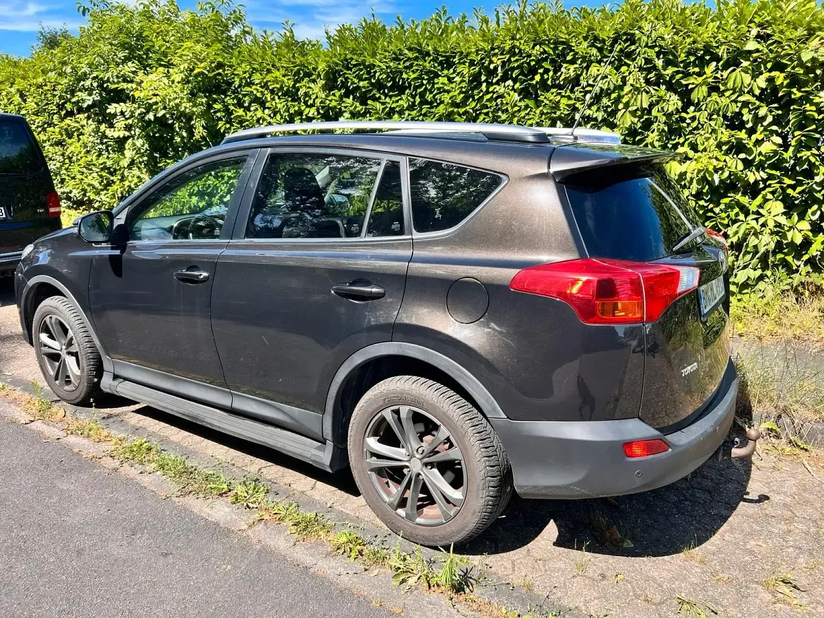 Gebraucht Toyota RAV4 150 PS (110 kW) 2014 Braun SUV