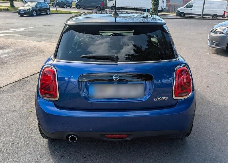 Gebraucht Mini Cooper 136 PS (100 kW) 2019 Blau Kleinwagen