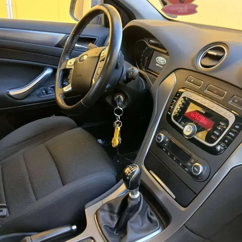Gebraucht Ford Mondeo Titanium 160 PS (117 kW) 2012 Kombi